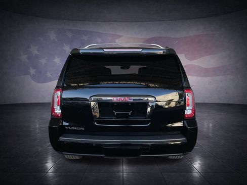 Used 2018 GMC Yukon Denali image 4