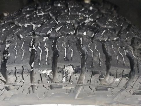 Used 2024 GMC Sierra 3500 SLT w/ SLT Premium Package image 10