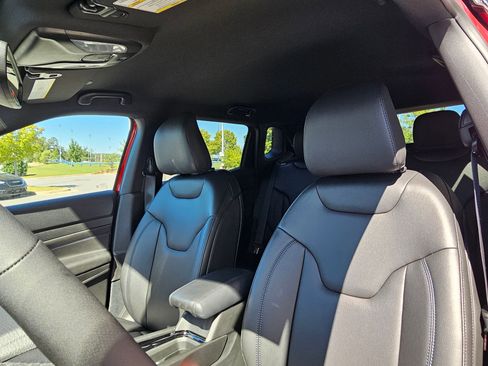 New 2026 Jeep Compass Limited image 19