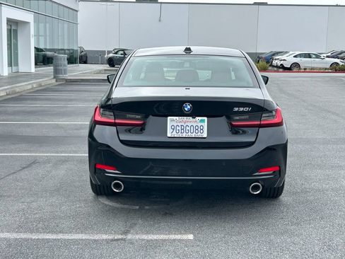 Used 2023 BMW 330i Sedan w/ Convenience Package RWD image 4