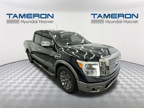 Used 2017 Nissan Titan Platinum Reserve image 7