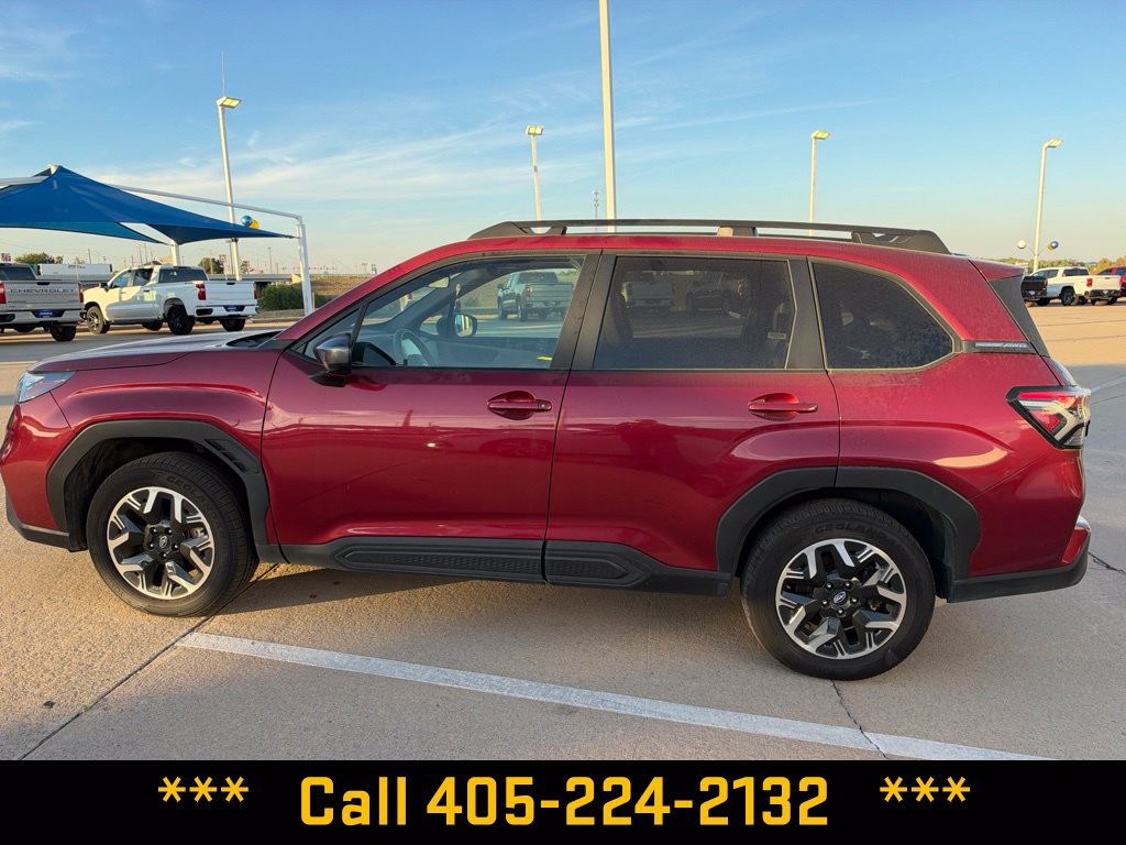 Used 2025 Subaru Forester Premium AWD/4WD image 3