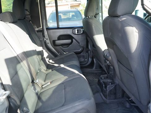 Used 2021 Jeep Gladiator Sport AWD/4WD image 19