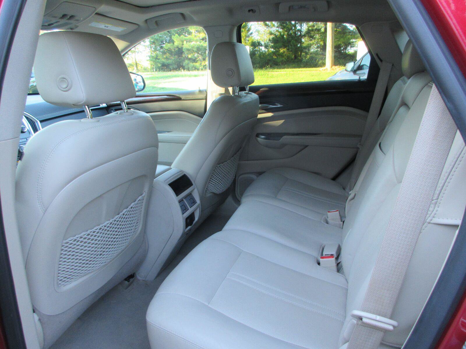 Used 2012 Cadillac SRX Luxury FWD image 18