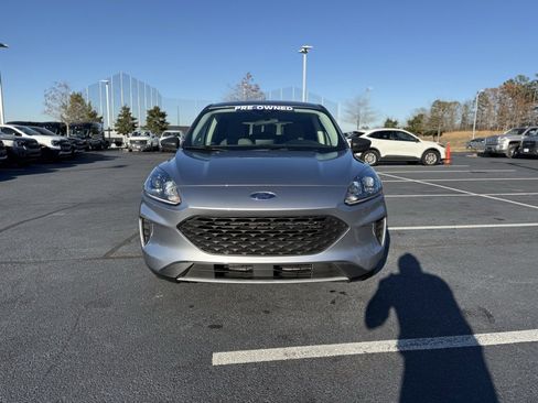 Certified 2022 Ford Escape SE w/ Convenience Package image 2