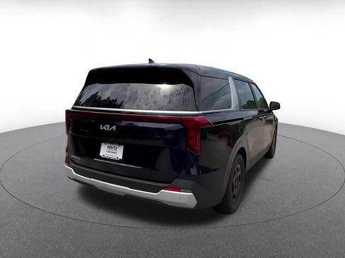 Used 2026 Kia Carnival FWD image 12