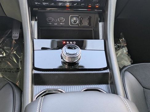 New 2025 Jeep Grand Cherokee L Altitude image 17