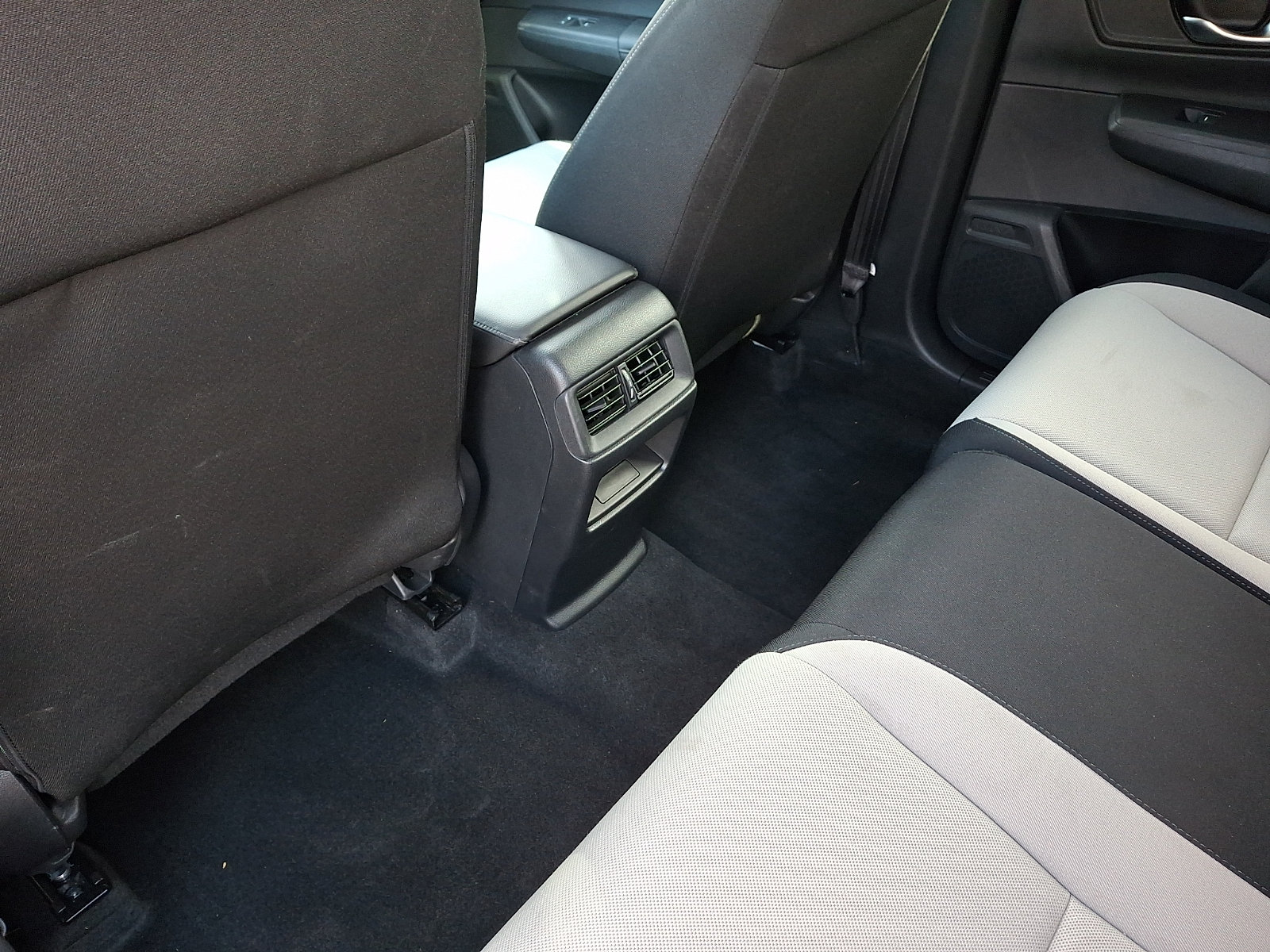 Used 2026 Honda CR-V LX image 11