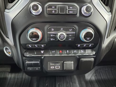 Used 2022 GMC Sierra 2500 SLT w/ LPO, GMC Protection Package image 48