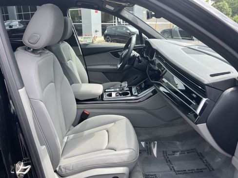 Used 2023 Audi Q7 3.0T Prestige w/ Prestige Package AWD/4WD image 28