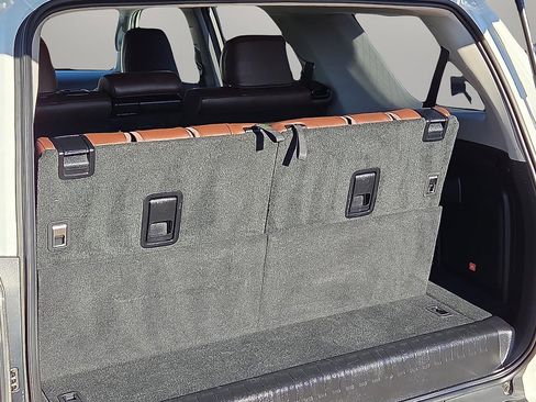 Used 2018 Toyota 4Runner Limited image 8