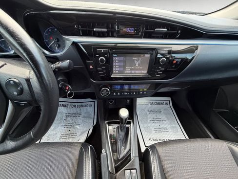 Used 2016 Toyota Corolla S image 11