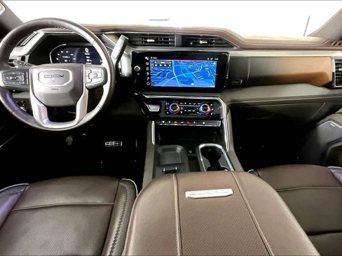 Certified 2025 GMC Sierra 3500 Denali w/ Denali Reserve Package image 14