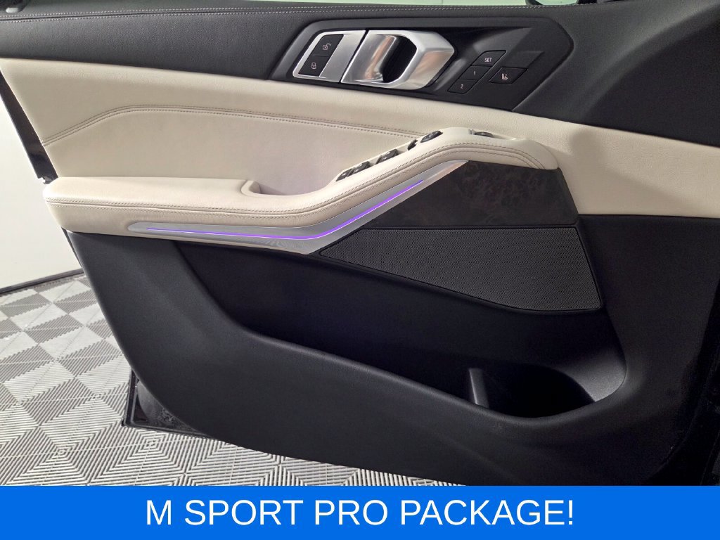 Used 2026 BMW X5 sDrive40i w/ M Sport Package RWD image 19