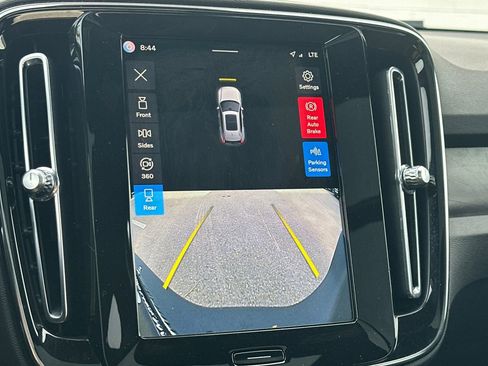 Certified 2023 Volvo XC40 Recharge Plus image 23