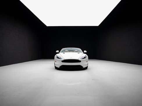 Used 2016 Aston Martin DB9 GT image 82