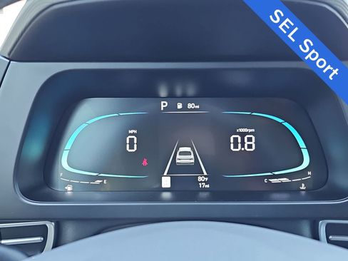 Used 2025 Hyundai Elantra Sport FWD image 21