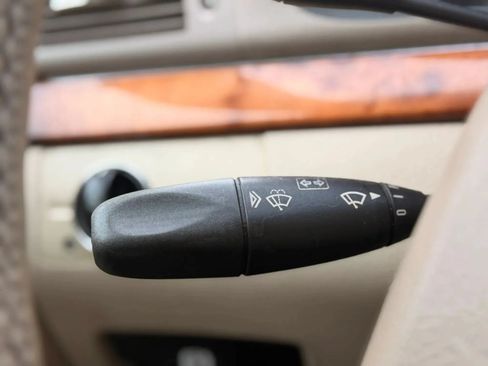 Used 2006 Mercedes-Benz E 320 CDI Sedan image 46