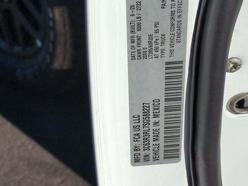 New 2025 RAM 3500 Limited image 25