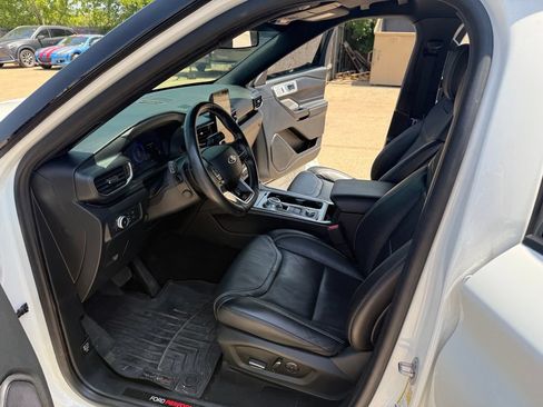 Used 2020 Ford Explorer ST w/ ST Street Pack AWD/4WD image 9