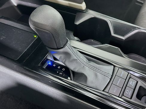 Used 2025 Toyota Camry LE image 25