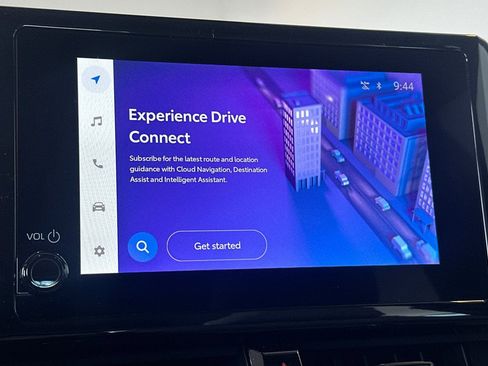 Certified 2025 Toyota Corolla Cross L image 19