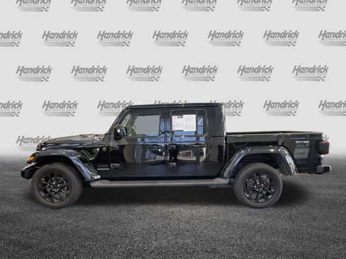 Used 2023 Jeep Gladiator Overland AWD/4WD image 7