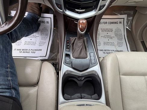 Used 2015 Cadillac SRX Luxury image 19