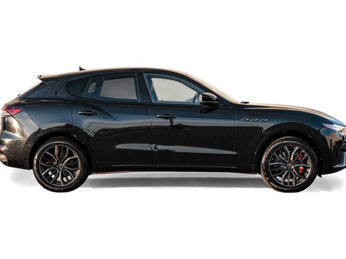 Used 2022 Maserati Levante Modena image 7