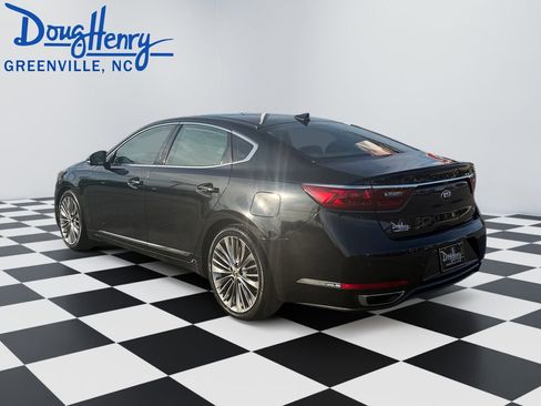 Used 2017 Kia Cadenza Limited image 3