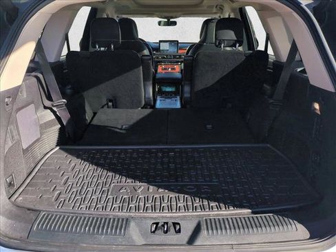 Used 2020 Lincoln Aviator Grand Touring w/ Equipment Group 302A image 6