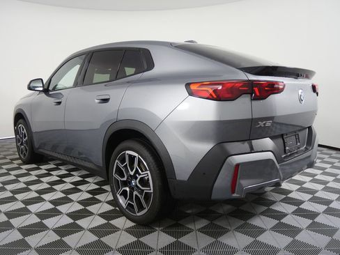 Certified 2025 BMW X2 xDrive28i w/ Technology Package image 5