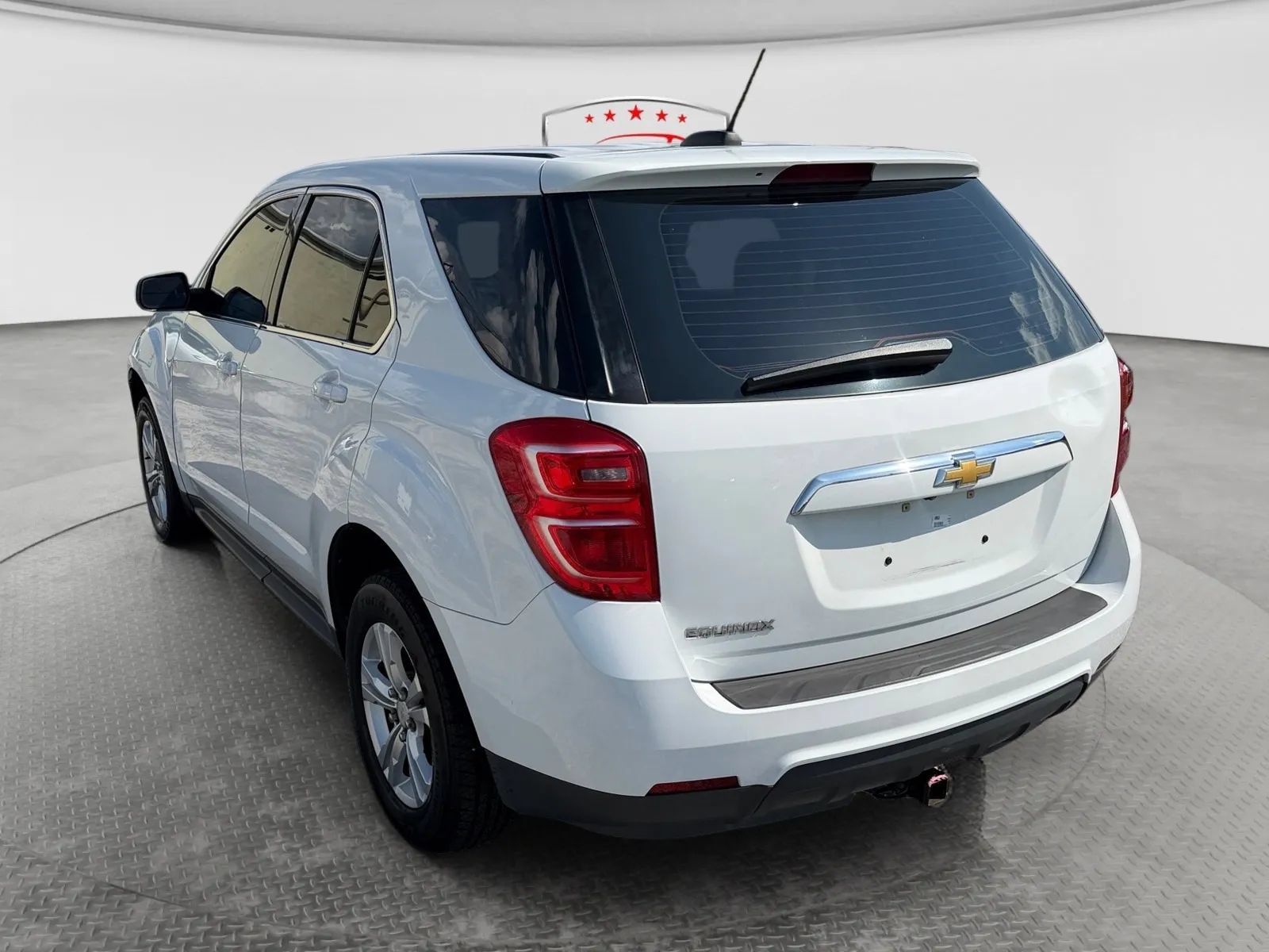 Used 2017 Chevrolet Equinox LS FWD image 3