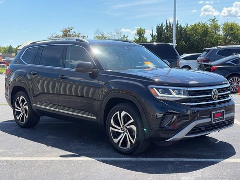Used 2021 Volkswagen Atlas SEL Premium AWD/4WD image 3