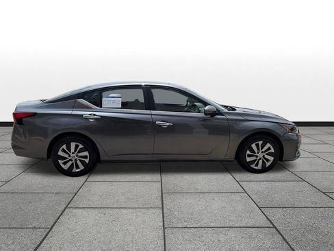 Used 2023 Nissan Altima 2.5 S FWD image 6