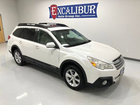 Used 2014 Subaru Outback 2.5i Limited AWD/4WD image 7