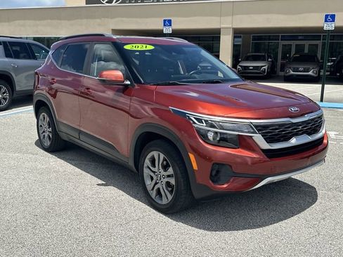 Used 2021 Kia Seltos S FWD image 4