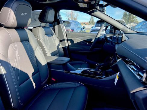 New 2026 Buick Envista Sport Touring w/ Studio Series image 22