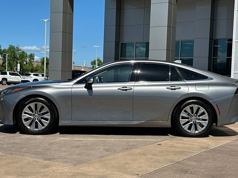 Certified 2023 Toyota Mirai w/ Advanced Technology Package RWD image 8