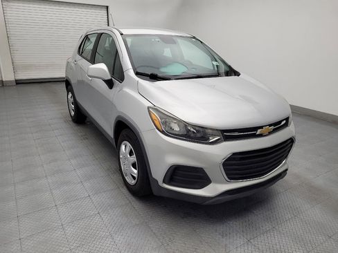Used 2017 Chevrolet Trax LS FWD image 13