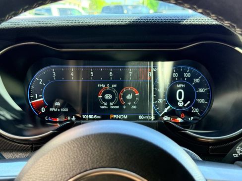 Used 2021 Ford Mustang Shelby GT500 w/ Technology Package image 23