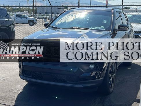 Used 2026 Jeep Compass Latitude AWD/4WD image 1