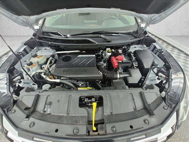 Used 2025 Nissan Rogue SV FWD image 25
