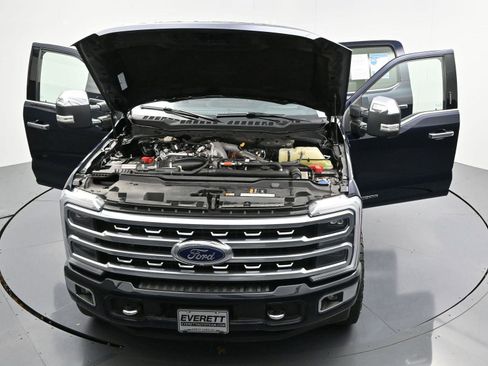 Used 2023 Ford F350 Platinum image 43