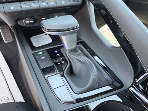 New 2026 Hyundai Elantra SEL Sport Premium FWD image 28