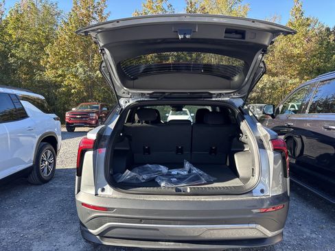 New 2026 Chevrolet Blazer EV LT image 25