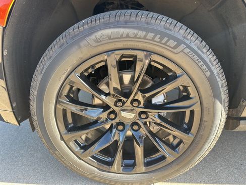 Used 2022 Cadillac Escalade ESV Sport w/ Touring Package image 58