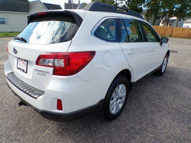 Used 2017 Subaru Outback 2.5i AWD/4WD image 8