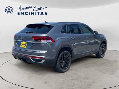 Certified 2023 Volkswagen Atlas Cross Sport SE w/ Panoramic Sunroof Package FWD image 5
