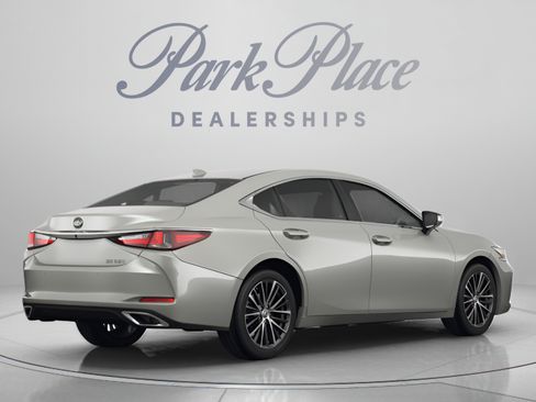 Used 2025 Lexus ES 350 w/ Premium Package FWD image 3